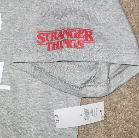 The gap Stranger things gray t shirt unisex sz. 12 - Picture 2 of 2